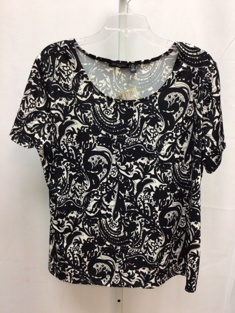 Notations Size 1X Black/White Short Sleeve Top