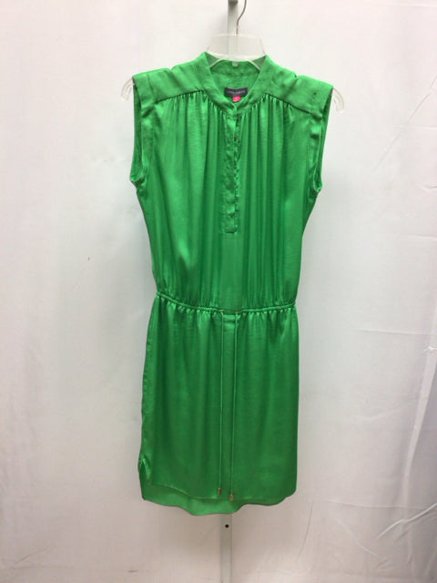 Size 0 Vince Camuto Green Sleeveless Dress