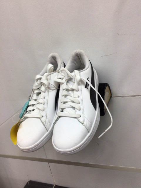 Puma Size 8 White Sneakers