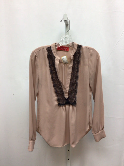 Akira Chicago Size Small Beige Long Sleeve Top