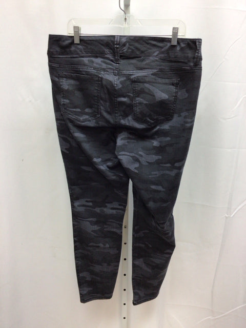Torrid Size 16 Gray Camo Jeans