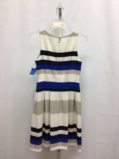 Size 2P lauren Cream/navy Sleeveless Dress