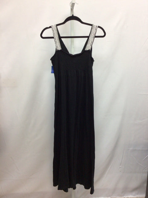 RXB Size Small Black/White Sleeveless Dress