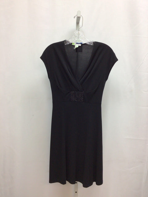 Size 4 Citrine Black Sleeveless Dress