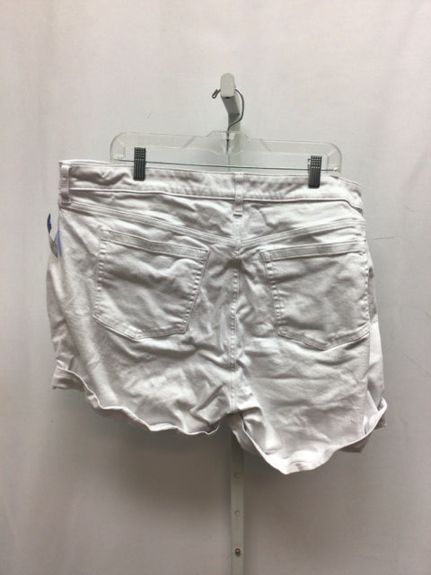 Torrid Size 22W White Denim Shorts