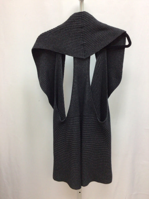 Size Medium Laurie b. Charcoal Vest