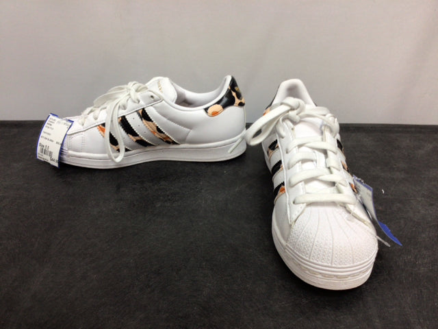 Adidas Size 5.5 White Print Sneakers