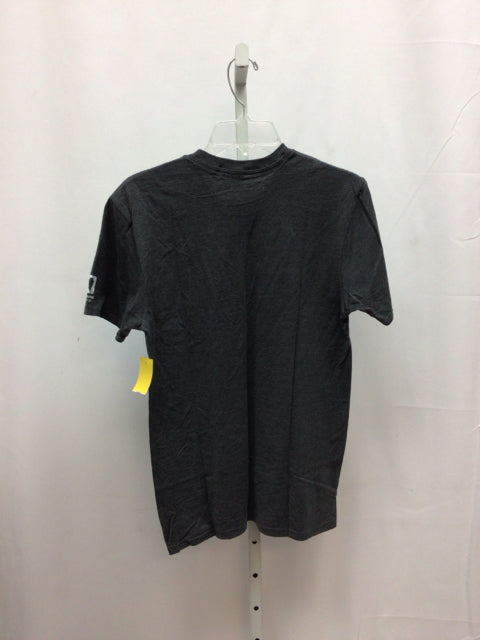 Hanes Size Small Gray T-shirt